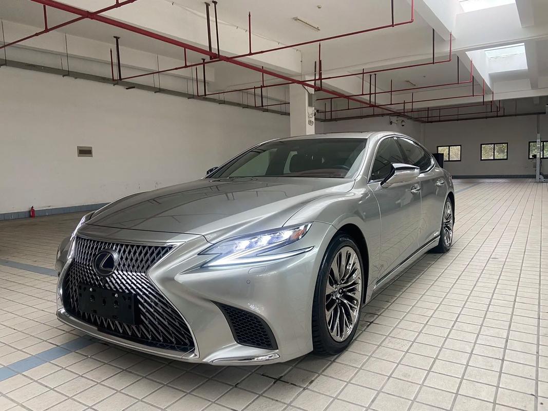 雷克萨斯ls500h二手车/雷克萨斯es300h二手