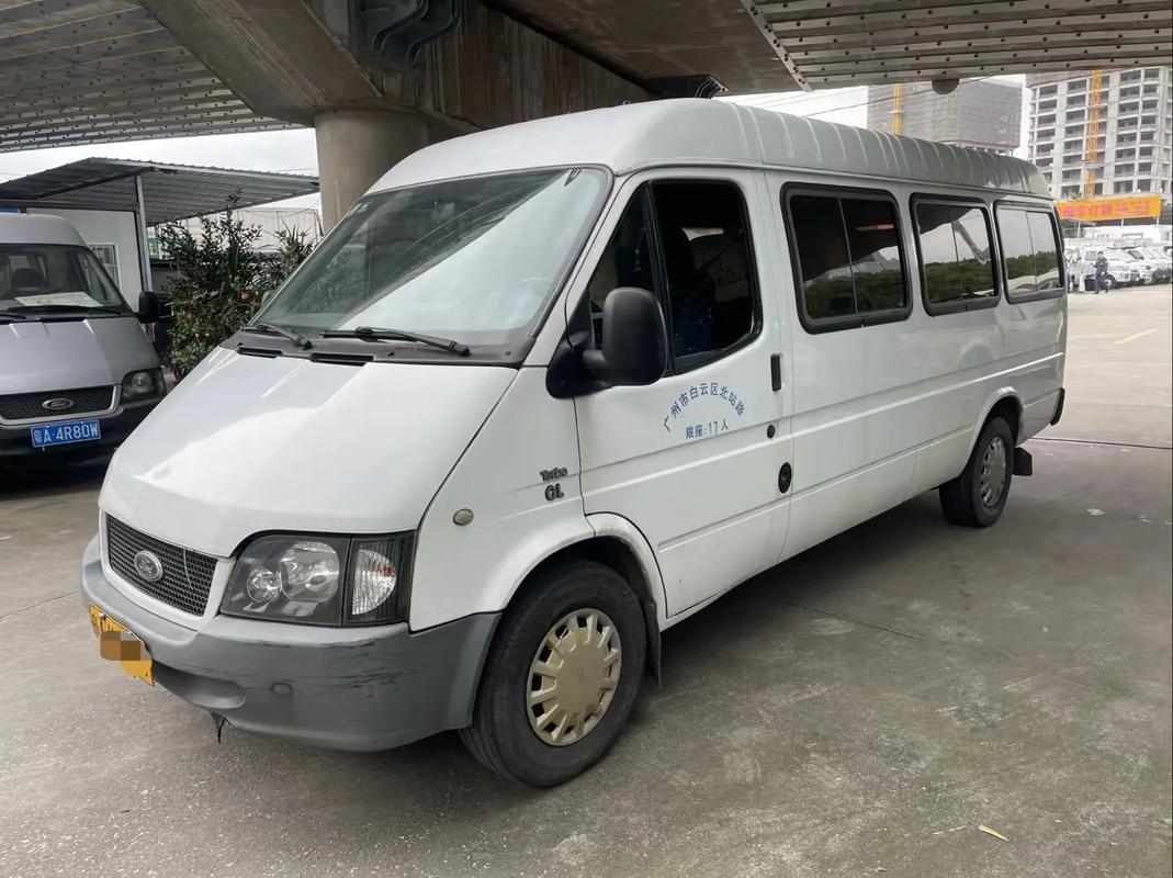 江铃全顺17座二手中型客车/求购17座江铃全顺二手客车