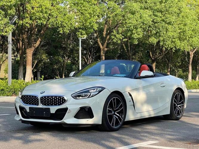 宝马小跑车z4/宝马小跑车女士