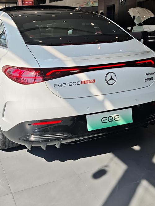 奔驰r500报价/续航600km10万左右纯电车推荐