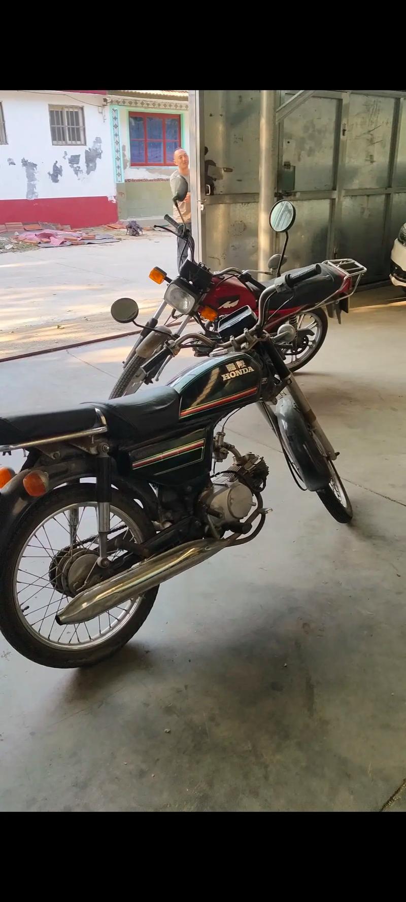 【90摩托车图片和价格表,90c摩托车】