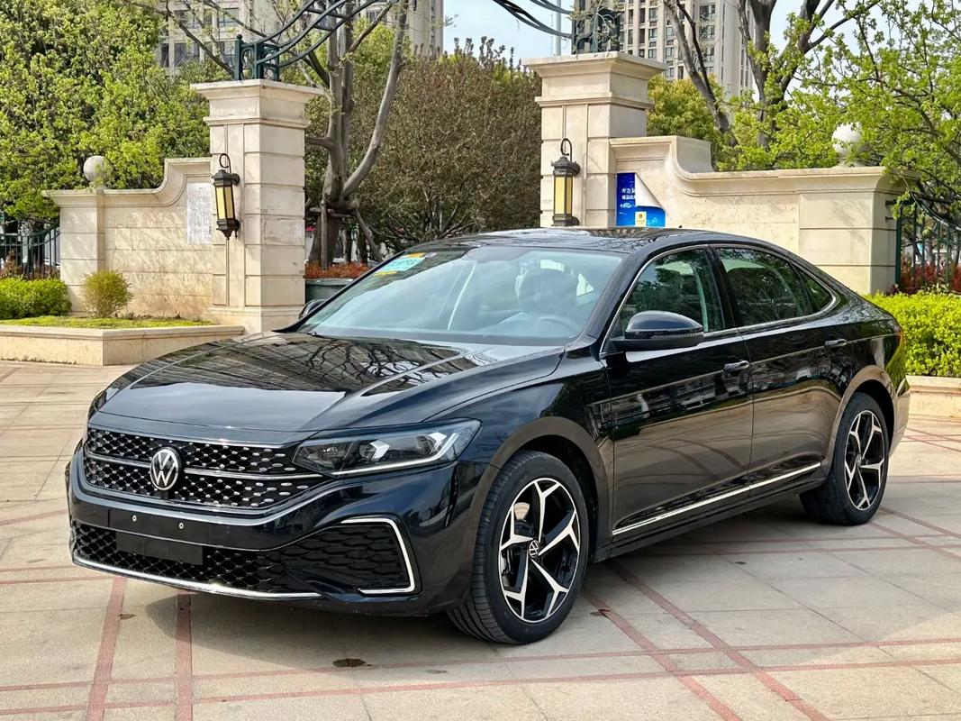 【帕萨特330精英版2025款报价,2024款帕萨特330精英版】