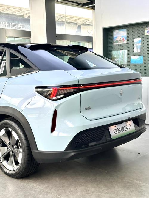 吉利最新suv 吉利最新电车