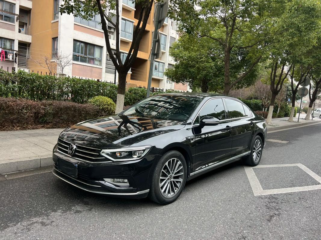 一汽迈腾2020款报价,一汽迈腾价格?