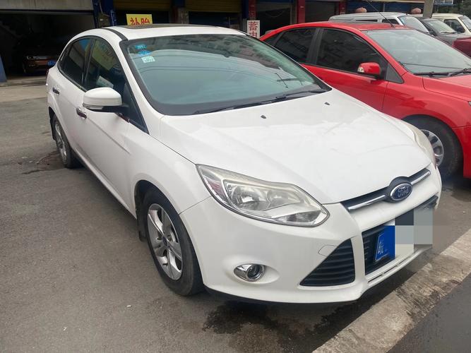 【长安福克斯2013款,长安福克斯2013款新款16三厢】