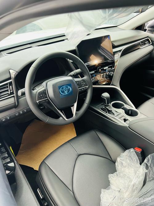 全新2021款丰田凯美瑞 2021款丰田凯美瑞25豪华版落地价多少钱