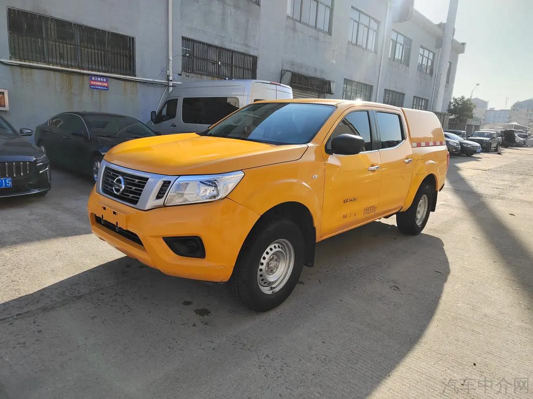 【郑州日产np300厢式车报价,郑州日产箱式】